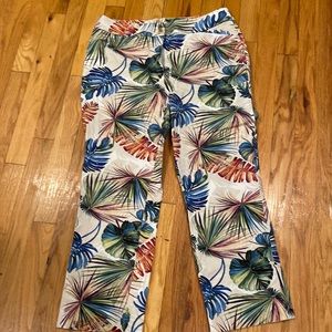 Chico’s palm print ankle stretch pants.